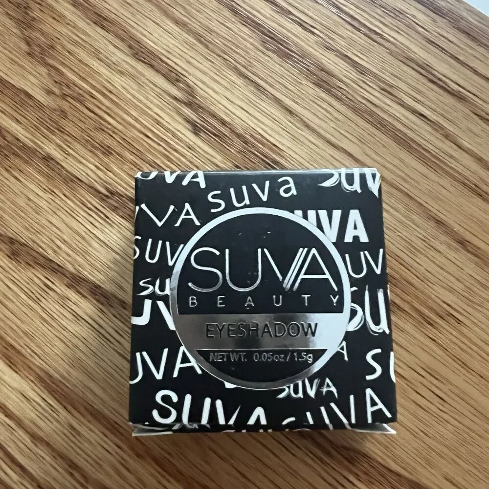 SUVA BEAUTY Eyeshadow in BBQ plum shimmer new in box 1.5g